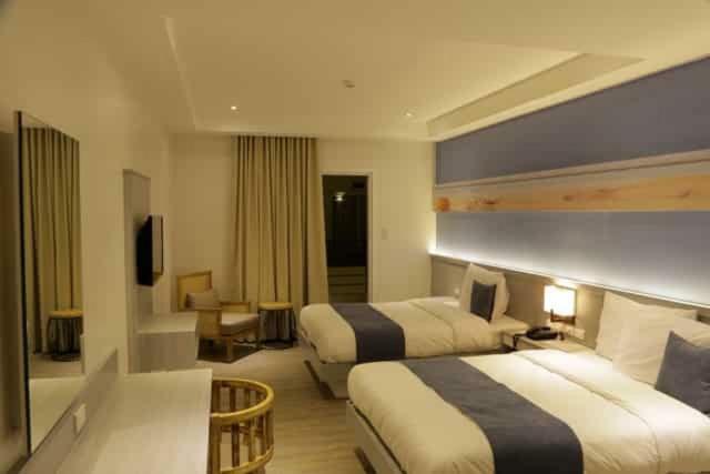 Icove Beach Hotel Olongapo Bagian luar foto